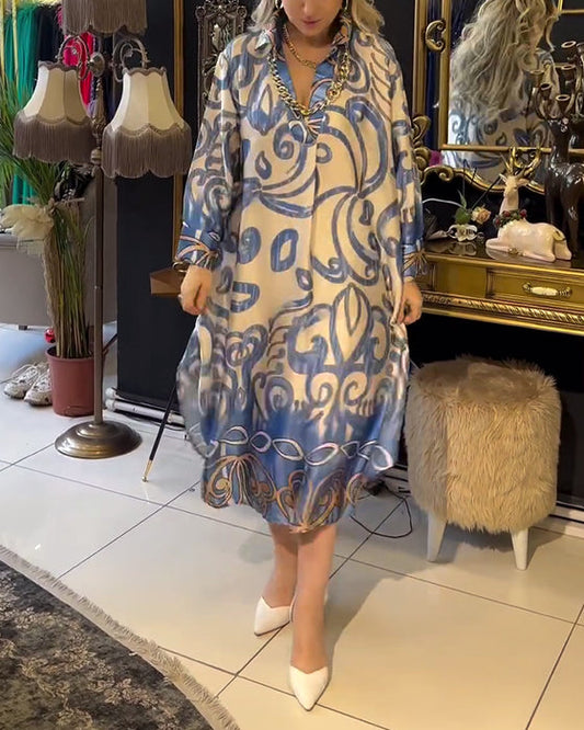 Luźna i elegancka sukienka z nadrukiem