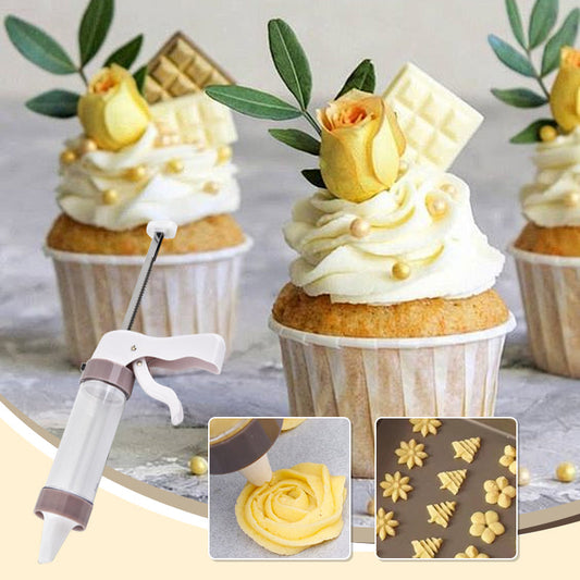Zestaw narzędzi do pieczenia DIY, zawierający foremki do ciastek i końcówki do wyciskania