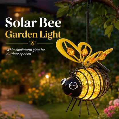 🐝 Dodaj magii swojemu ogrodowi — wisząca lampka w kształcie pszczoły zasilana energią słoneczną, z skrzydłami w kształcie serca 💡