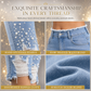 👖✨ Damskie jasnoniebieskie jeansy Skinny z perełkami - dopasowany krój, postrzępione wykończenie i modne detale